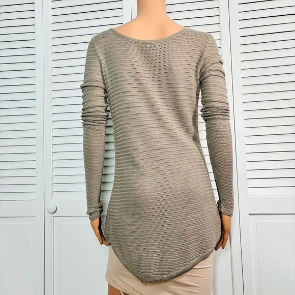 2/$50 EXPRESS Tan Semi Sheer Asymmetrical Hem Long Sleeve Shirt Size Large - Picture 7 of 7